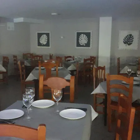 Hostal - Restaurante Casa Aria * Burguillos Del Cerro