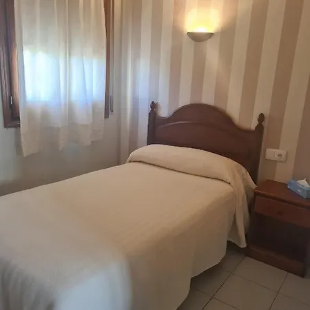 Hostal - Restaurante Casa Aria Pensionat Burguillos Del Cerro