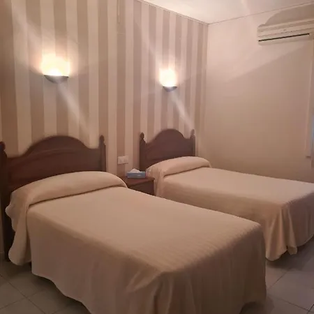 Pensión Hostal - Restaurante CASA ARIA
